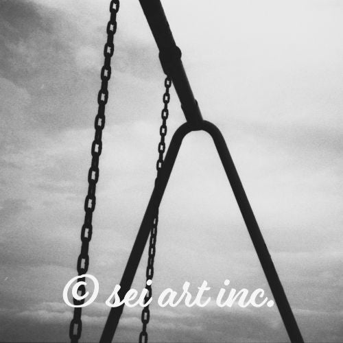 Swing (B&W)