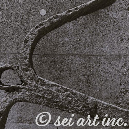 Minimalist art design featuring the 'Anchor (B&W)' photo art. / 「アンカー（錨・モノクロ）」のフォトアートを配した、ミニマリストデザイン。