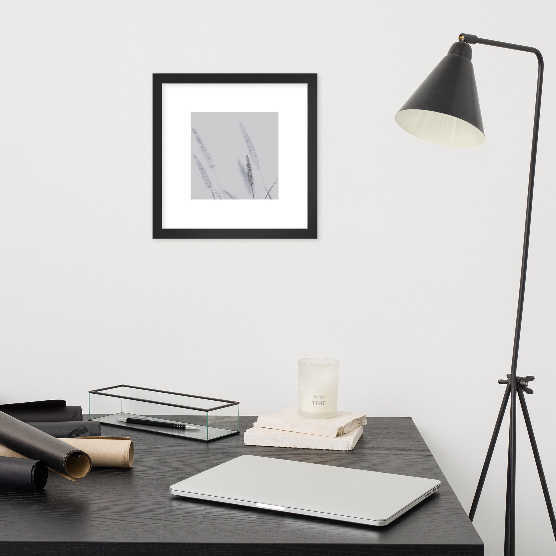 Minimalist mode style framed matte paper poster with a 'Foxtail Grass' print and a black frame / モードストリート系フレーム付きポスター（ブラックフレーム）、「Foxtail Grass（エノコログサ）」のプリント（壁掛けアート）