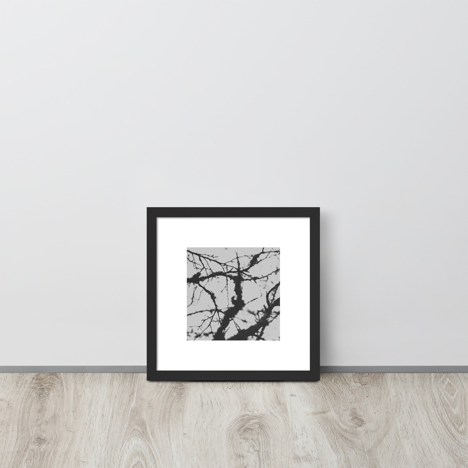 Minimalist mode style framed matte paper poster with a 'Bare Tree' black and white photo print and black frame / モードストリート系フレーム付きマット紙ポスター、「Bare Tree（枯れ木）」のモノクロ写真プリント（ブラックフレーム）