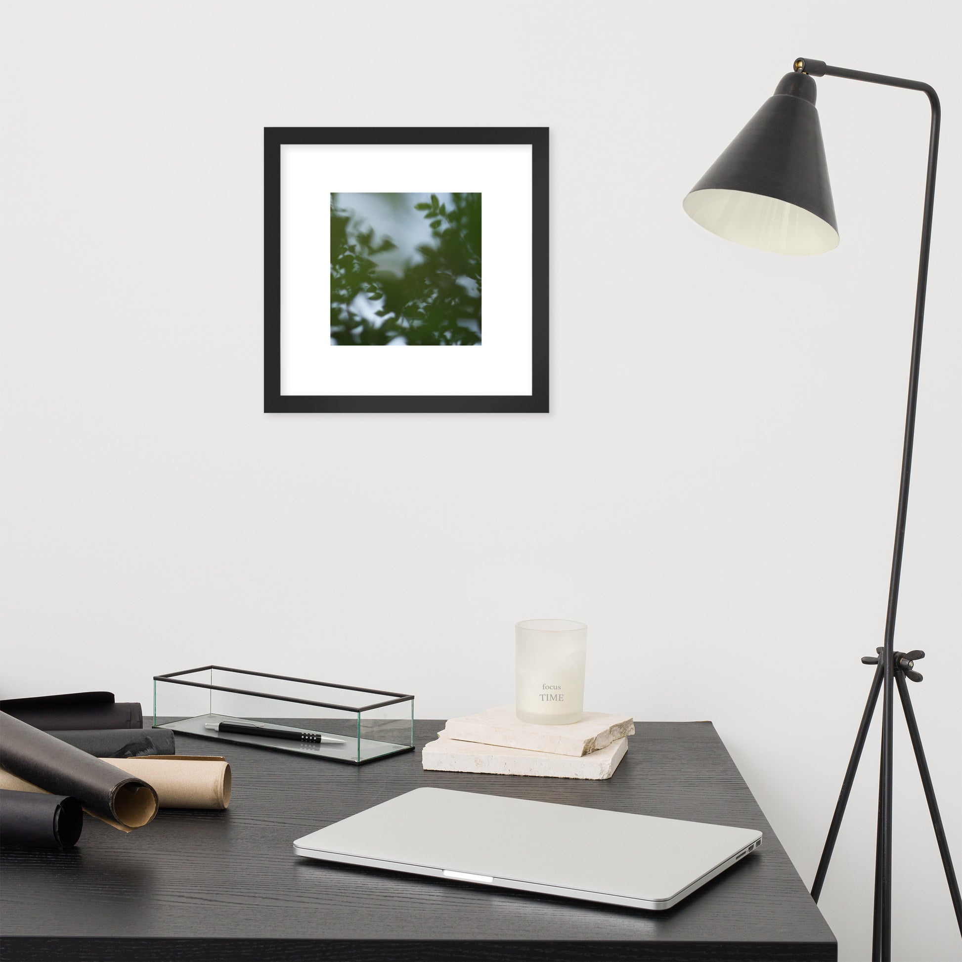 Minimalist streetwear style framed wall art in matte black, featuring a 'Tree Branches' botanical photograph. / Tree Branches 額装ポスター（ブラックフレーム）：モノクロームな枝が際立つ、モードストリート系ミニマリスト・インテリアアート。