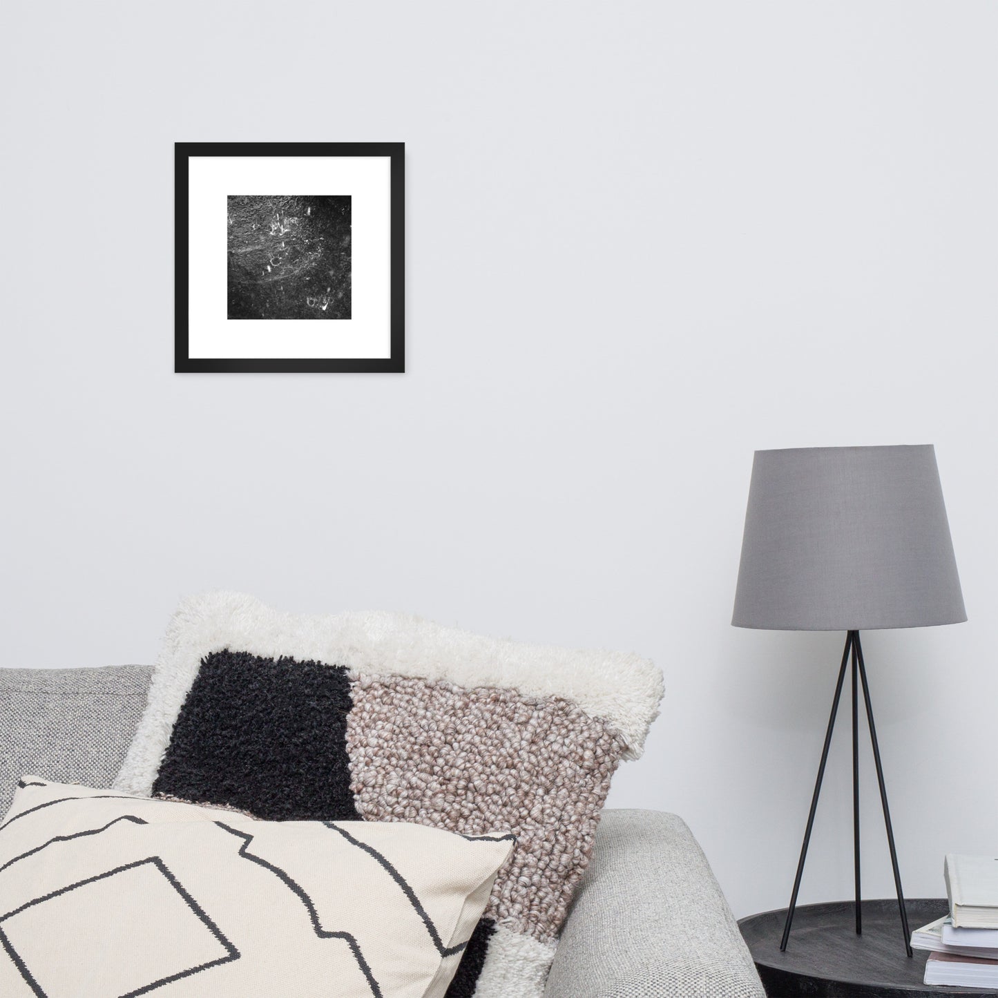 Minimalist streetwear style framed matte paper poster in black frame featuring the 'Rain (B&W)' photo art. / モードストリート系フレーム付きマットペーパーポスター（ブラックフレーム）：「雨（モノクロ）」のフォトアートを配したデザイン。