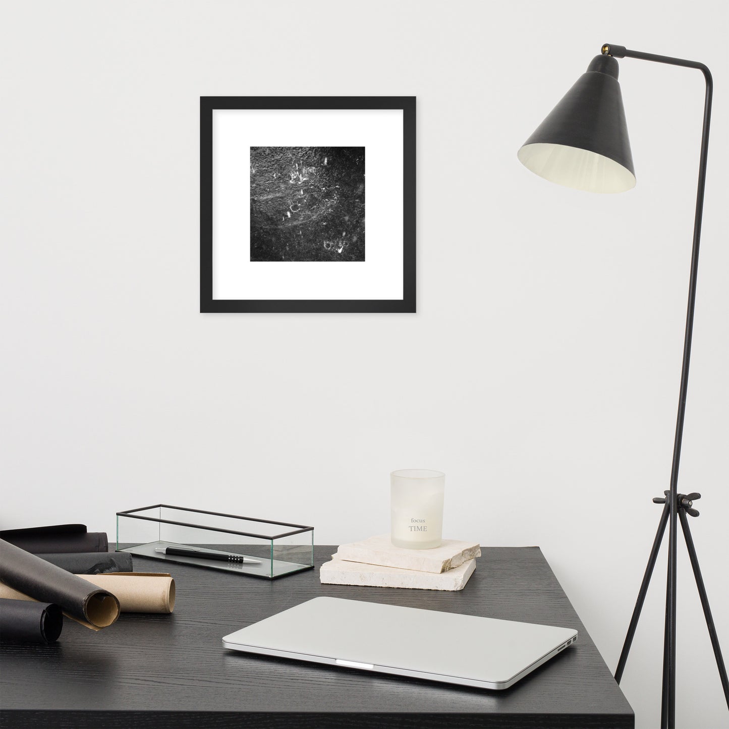 Minimalist streetwear style framed matte paper poster in black frame featuring the 'Rain (B&W)' photo art. / モードストリート系フレーム付きマットペーパーポスター（ブラックフレーム）：「雨（モノクロ）」のフォトアートを配したデザイン。