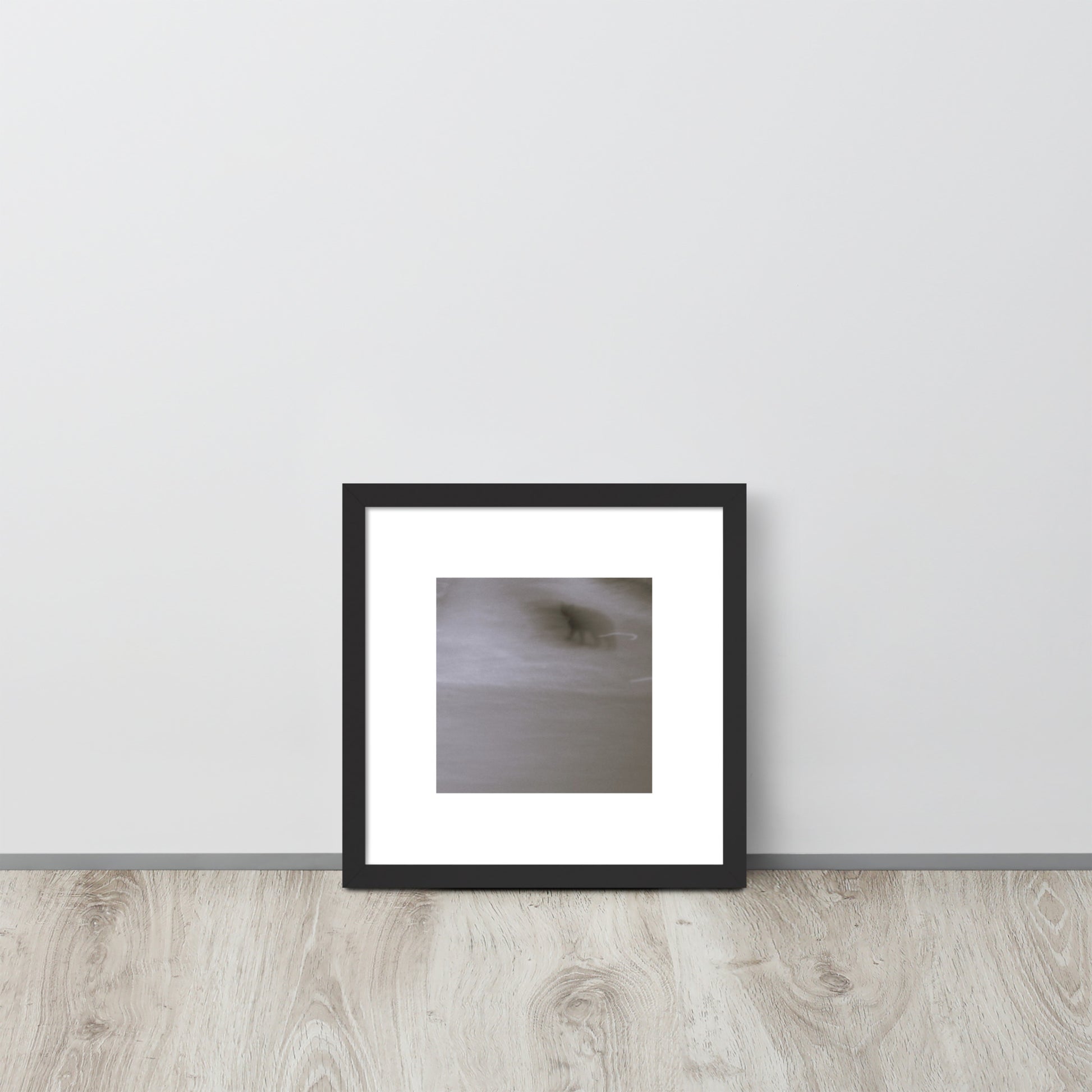 Minimalist streetwear style framed matte paper poster in black frame featuring the 'Cat (B&W)' photo art. / モードストリート系フレーム付きマットペーパーポスター（ブラックフレーム）：「猫（モノクロ）」のフォトアートを配したデザイン。