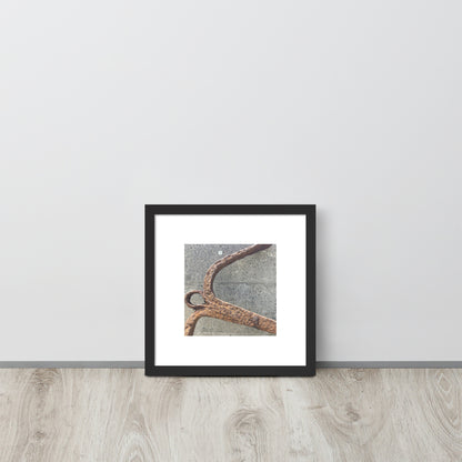 Minimalist streetwear style framed matte paper poster in black frame featuring the 'Anchor' photo art. / モードストリート系フレーム付きマットペーパーポスター（ブラックフレーム）：「アンカー（錨）」のフォトアートを配したデザイン。