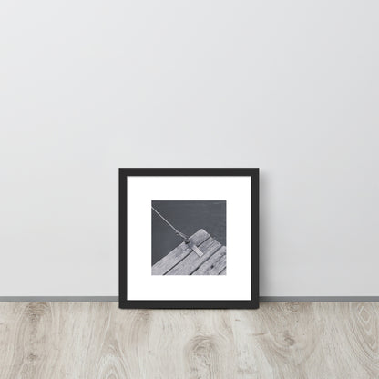 Minimalist art framed matte paper poster in black frame featuring the 'Ocean Pier (B&W)' photo art. / フレーム付きマットペーパーポスター（ブラックフレーム）：「海の桟橋 (モノクロ)」のフォトアートを配したミニマリストデザイン。