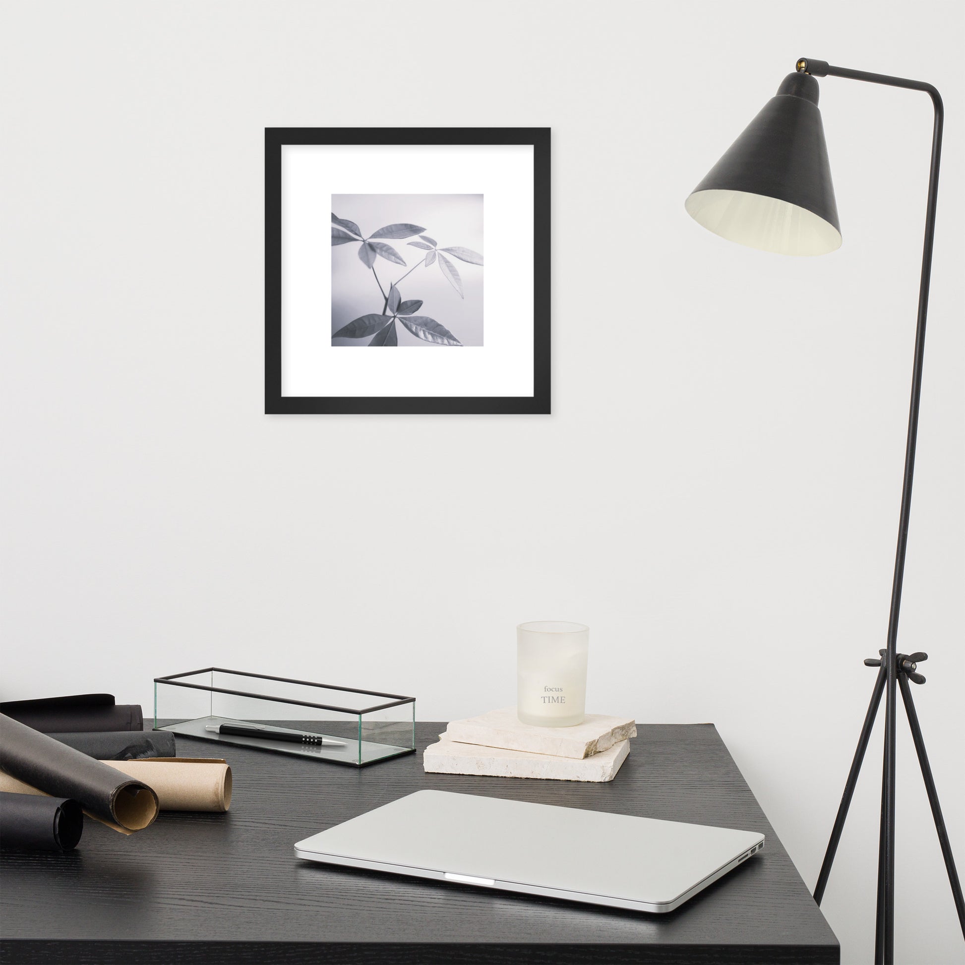Minimalist art framed matte paper poster in black frame featuring the 'Botanical (B&W)' photo art. / フレーム付きマットペーパーポスター（ブラックフレーム）：「ボタニカル (モノクロ)」のフォトアートを配したミニマリストデザイン。