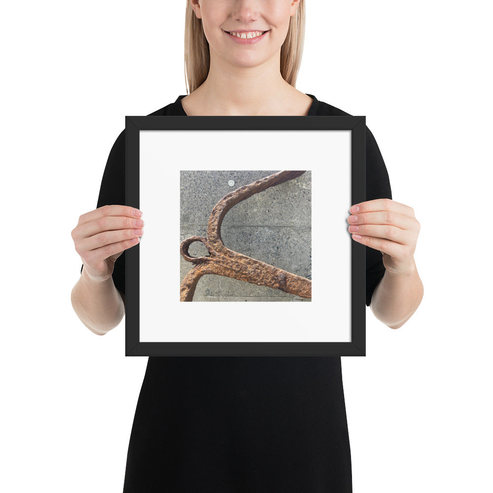 Minimalist streetwear style framed matte paper poster in black frame featuring the 'Anchor' photo art. / モードストリート系フレーム付きマットペーパーポスター（ブラックフレーム）：「アンカー（錨）」のフォトアートを配したデザイン。