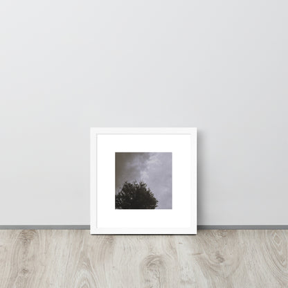 Minimalist mode style framed matte paper poster with a 'Clouds & Tree' black and white photo print and white frame / モードストリート系フレーム付きマット紙ポスター、「Clouds & Tree（雲と木）」のモノクロ写真プリント（ホワイトフレーム）