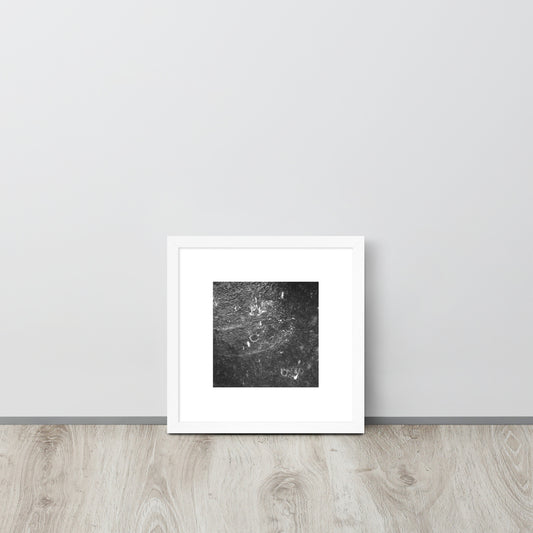 Minimalist streetwear style framed matte paper poster in white frame featuring the 'Rain (B&W)' photo art. / モードストリート系フレーム付きマットペーパーポスター（ホワイトフレーム）：「雨（モノクロ）」のフォトアートを配したデザイン。
