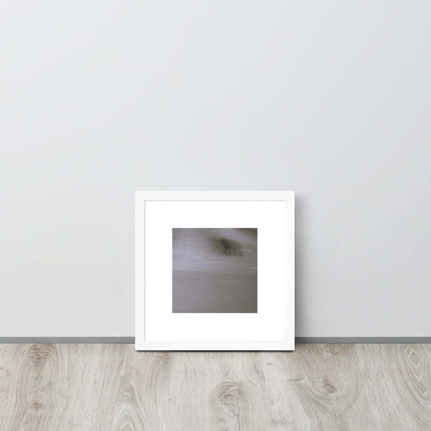 Minimalist streetwear style framed matte paper poster in white frame featuring the 'Cat (B&W)' photo art. / モードストリート系フレーム付きマットペーパーポスター（ホワイトフレーム）：「猫（モノクロ）」のフォトアートを配したデザイン。