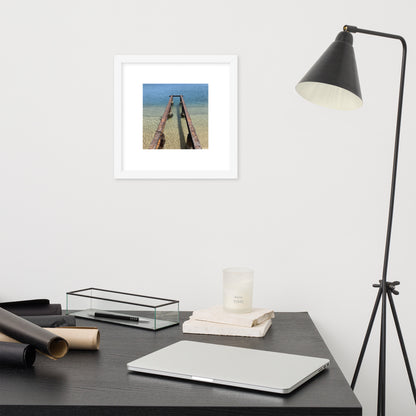 Minimalist art framed matte paper poster in white frame featuring the 'Sea and Pier' photo art. / フレーム付きマットペーパーポスター（ホワイトフレーム）：「海と桟橋」のフォトアートを配したミニマリストデザイン。