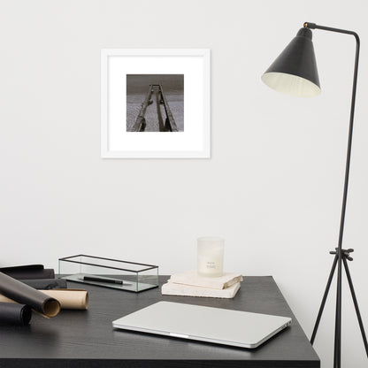 Minimalist art framed matte paper poster in white frame featuring the 'Sea and Pier (B&W)' photo art. / フレーム付きマットペーパーポスター（ホワイトフレーム）：「海と桟橋（モノクロ）」のフォトアートを配したミニマリストデザイン。