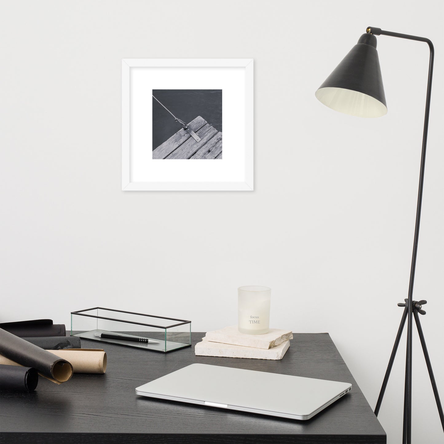 Minimalist art framed matte paper poster in white frame featuring the 'Ocean Pier (B&W)' photo art. / フレーム付きマットペーパーポスター（ホワイトフレーム）：「海の桟橋 (モノクロ)」のフォトアートを配したミニマリストデザイン。
