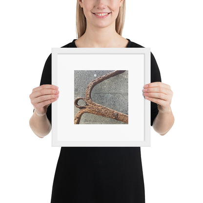 Minimalist streetwear style framed matte paper poster in white frame featuring the 'Anchor' photo art. / モードストリート系フレーム付きマットペーパーポスター（ホワイトフレーム）：「アンカー（錨）」のフォトアートを配したデザイン。