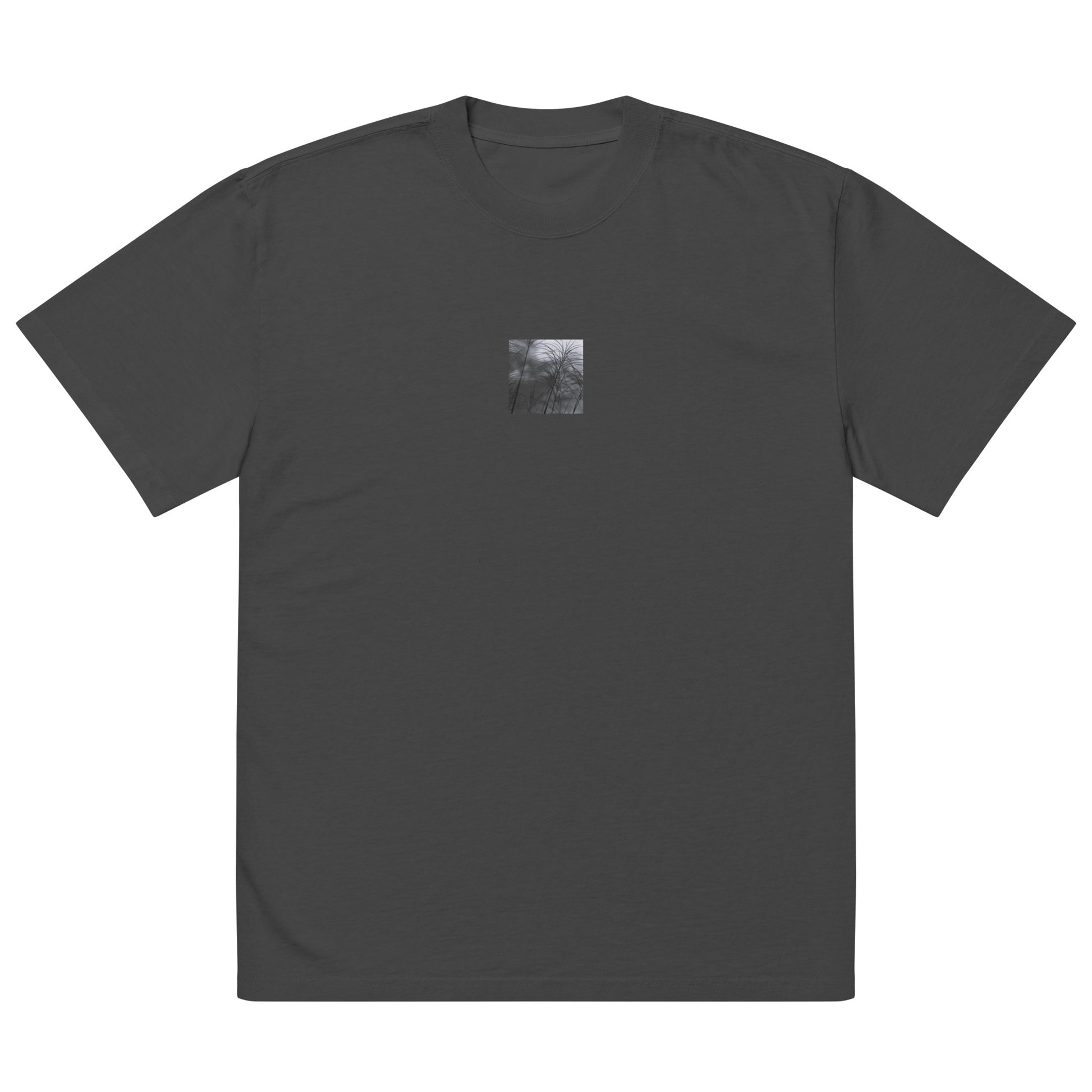 Silver Grass Cluster Botanical B&W Art – Oversized Faded T-Shirt, Faded Black, Front View