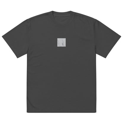 Minimalist mode style unisex oversized faded black T-shirt with a 'Foxtail Grass' botanical art print / モードストリート系ユニセックス・オーバーサイズTシャツ（フェードブラック）、フロントに「フォックステールグラス」のボタニカルアートプリント