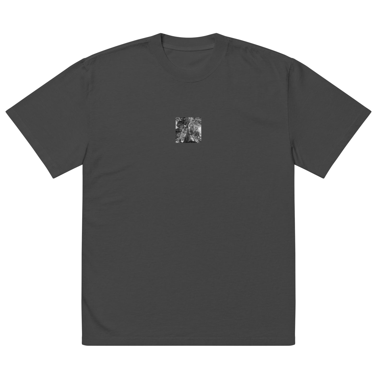 Minimalist streetwear style oversized faded T-shirt in black featuring the 'Eucalyptus Tree (B&W)' photo art on the front. / モードストリート系オーバーサイズ・フェードTシャツ（ブラック）フロントに「ユーカリの木（モノクロ）」のフォトアートを配したデザイン。