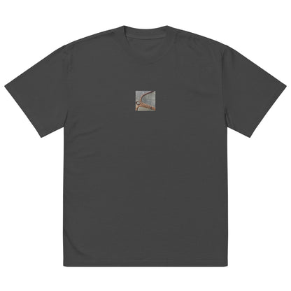 Minimalist streetwear style oversized faded T-shirt in black featuring the 'Anchor' photo art on the front. / モードストリート系オーバーサイズ・フェードTシャツ（ブラック）フロントに「アンカー（錨）」のフォトアートを配したデザイン。
