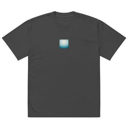 Minimalist streetwear style oversized faded T-shirt in black featuring the 'Ocean Horizon' photo art on the front. / モードストリート系オーバーサイズ・フェードTシャツ（ブラック）フロントに「海の水平線」のフォトアートを配したデザイン。