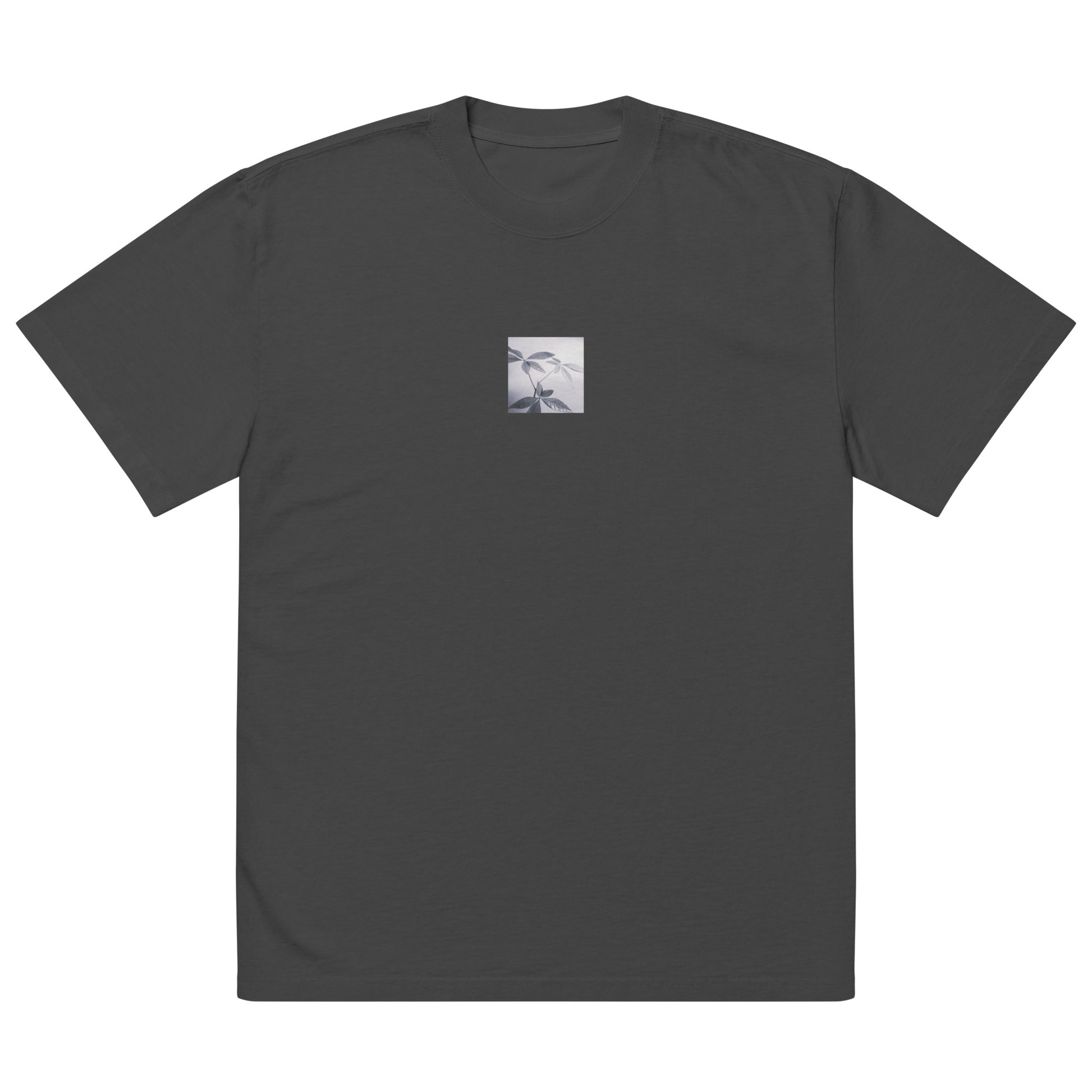 Minimalist streetwear style oversized faded T-shirt in black featuring the 'Botanical (B&W)' photo art on the front. / モードストリート系オーバーサイズ・フェードTシャツ（ブラック）フロントに「ボタニカル (モノクロ)」のフォトアートを配したデザイン。