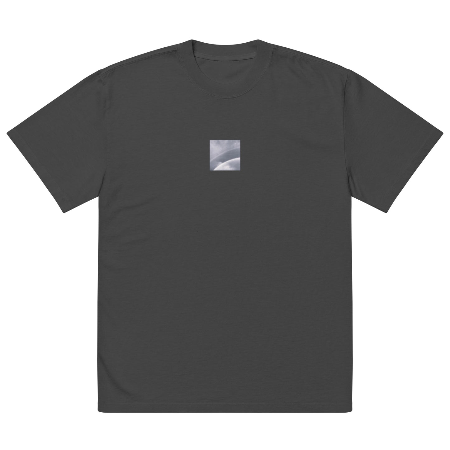 Minimalist streetwear style oversized faded T-shirt in black featuring the 'Double Rainbow (B&W)' photo art on the front. / モードストリート系オーバーサイズ・フェードTシャツ（ブラック）フロントに「ダブルレインボー (モノクロ)」のフォトアートを配したデザイン。