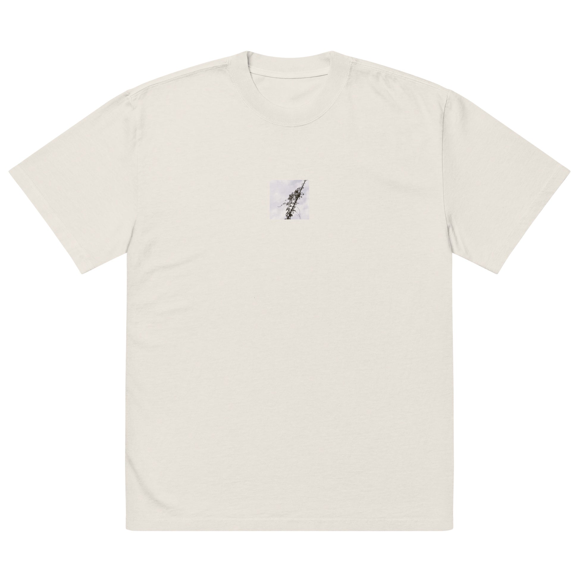 Minimalist mode style unisex premium faded bone oversized faded t-shirt with a 'Vines Entangled on a Utility Pole' black and white photo print / モードストリート系ユニセックス・プレミアム・オーバーサイズ・フェイデッドTシャツ（フェイデッドボーン）、フロントに「電柱に絡まるツル」のモノクロ写真プリント（Tシャツ）