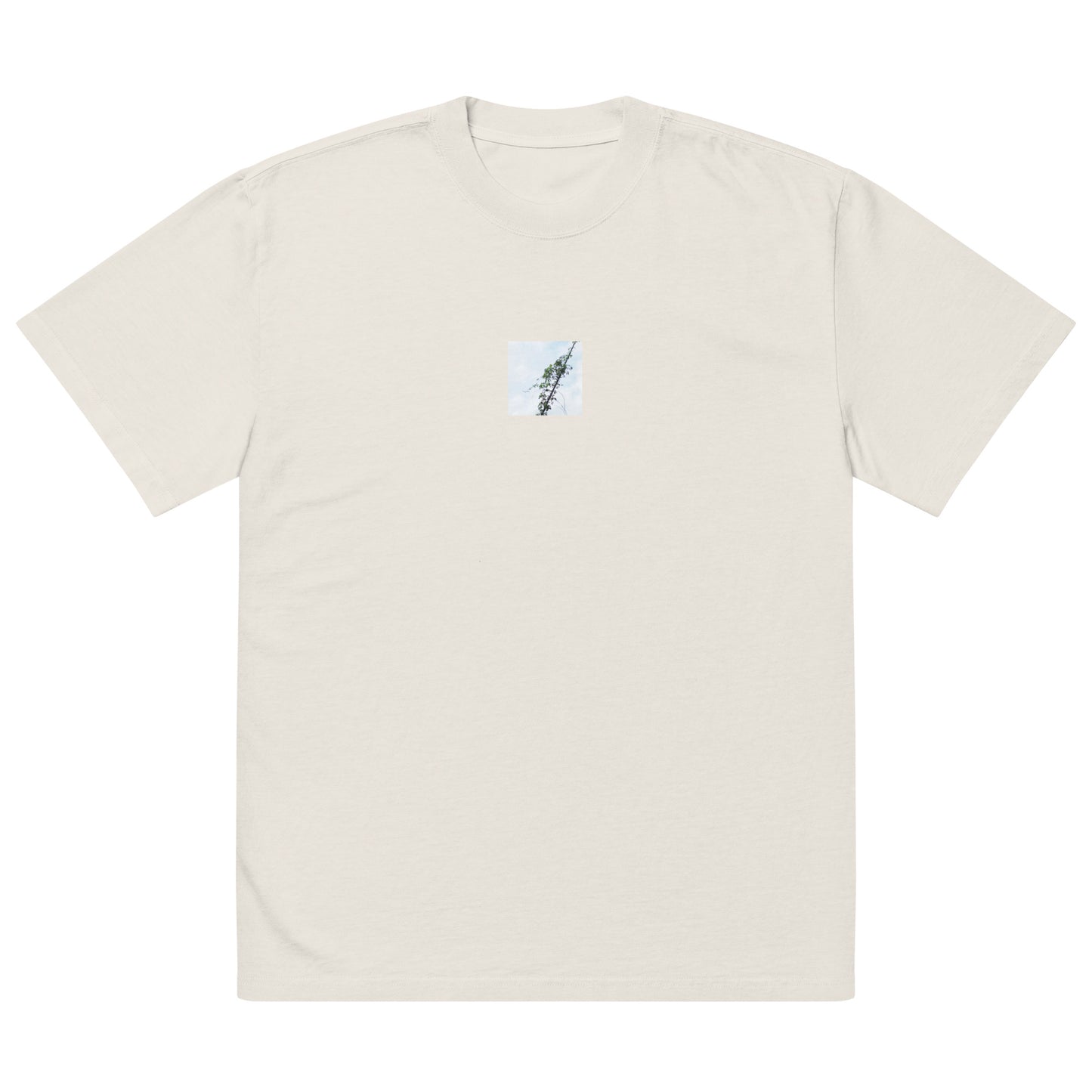 Minimalist mode style unisex premium faded bone oversized faded t-shirt with a 'Vines Entangled on a Utility Pole' photo print / モードストリート系ユニセックス・プレミアム・オーバーサイズ・フェイデッドTシャツ（フェイデッドボーン）、フロントに「電柱に絡まるツル」の写真プリント（Tシャツ）