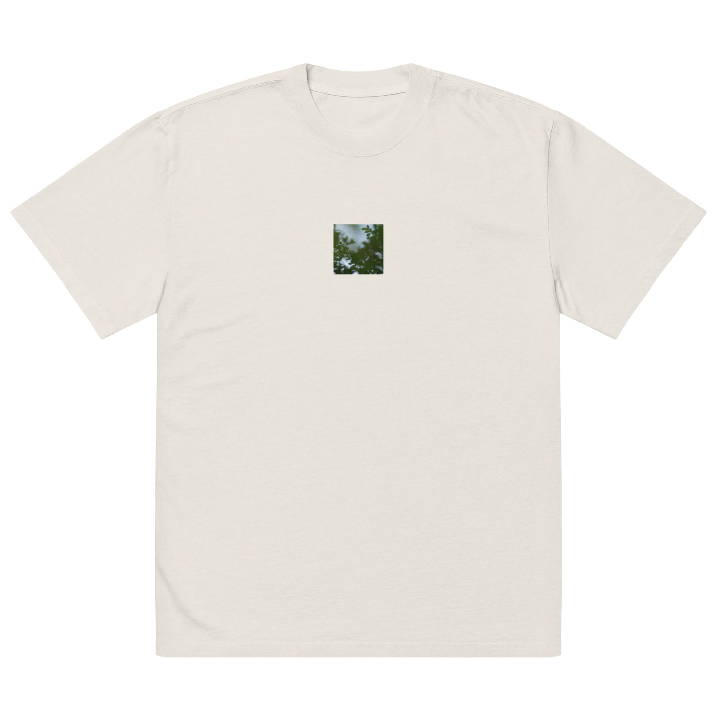 Minimalist streetwear style unisex oversized faded T-shirt in washed bone, featuring a 'Tree Branches' botanical print on the chest. / Tree Branches オーバーサイズ・フェードTシャツ（フェードボーン）：クリーンで洗練されたウォッシュ加工済みの、モダンなモードストリート系Tシャツ。