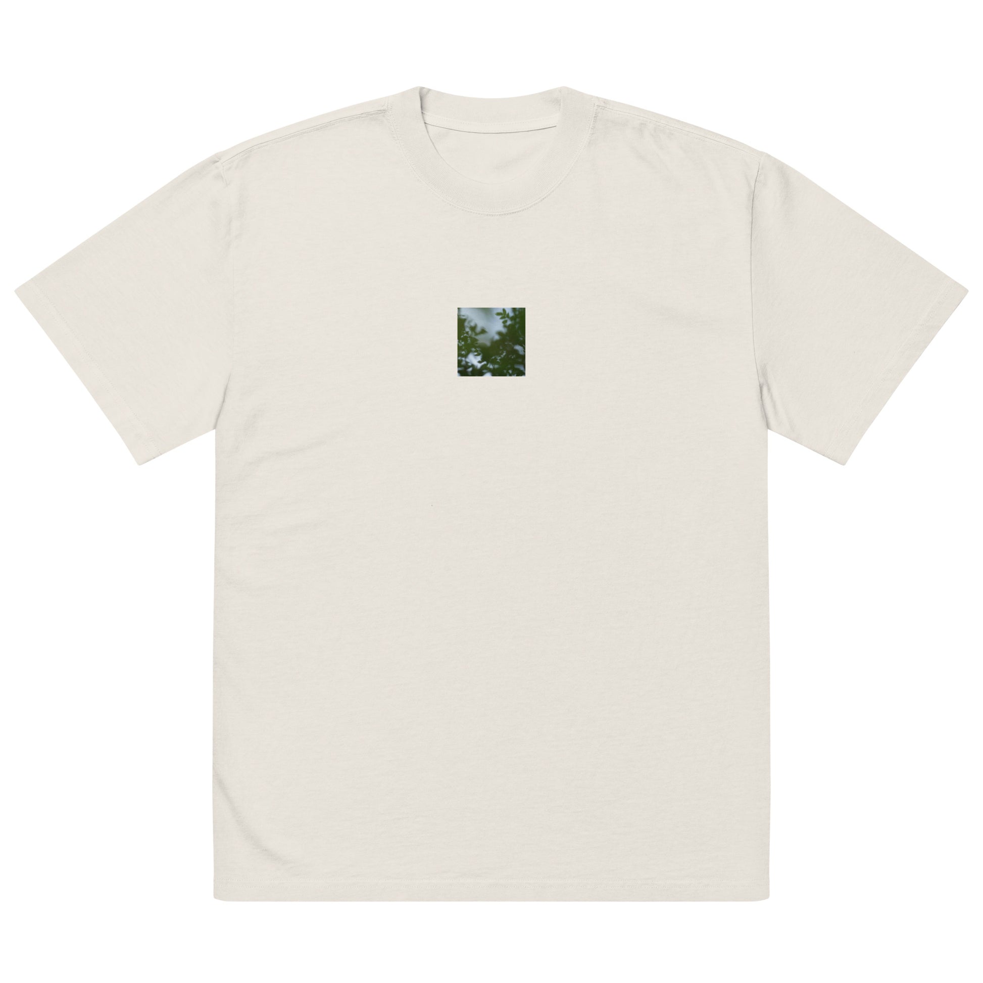 Minimalist streetwear style unisex oversized faded T-shirt in washed bone, featuring a 'Tree Branches' botanical print on the chest. / Tree Branches オーバーサイズ・フェードTシャツ（フェードボーン）：クリーンで洗練されたウォッシュ加工済みの、モダンなモードストリート系Tシャツ。