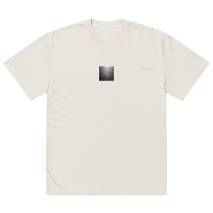 Minimalist streetwear style unisex oversized faded t-shirt in faded bone with 'Beach Footprints (B&W)' photo art. / フロントに「砂浜の足跡（モノクロ）」のフォトアートを配した、モードストリート系オーバーサイズTシャツ（フェイデッド・ボーン）。