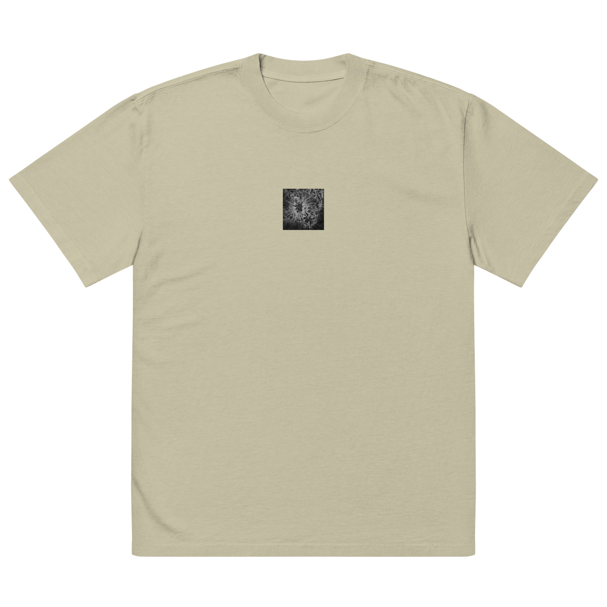 Red Spider Lily B&W Art – Oversized Faded T-Shirt, Faded Eucalyptus, Front View