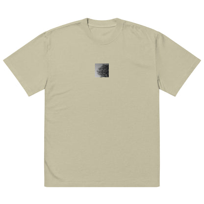 【Faded Eucalyptus】
Minimalist mode style oversized faded eucalyptus t-shirt with a 'Tree and Wind' black and white photo print on the front / モードストリート系オーバーサイズフェードTシャツ（フェードユーカリ）、フロントに「木と風」のモノクロ写真プリント（オーバーサイズTシャツ）