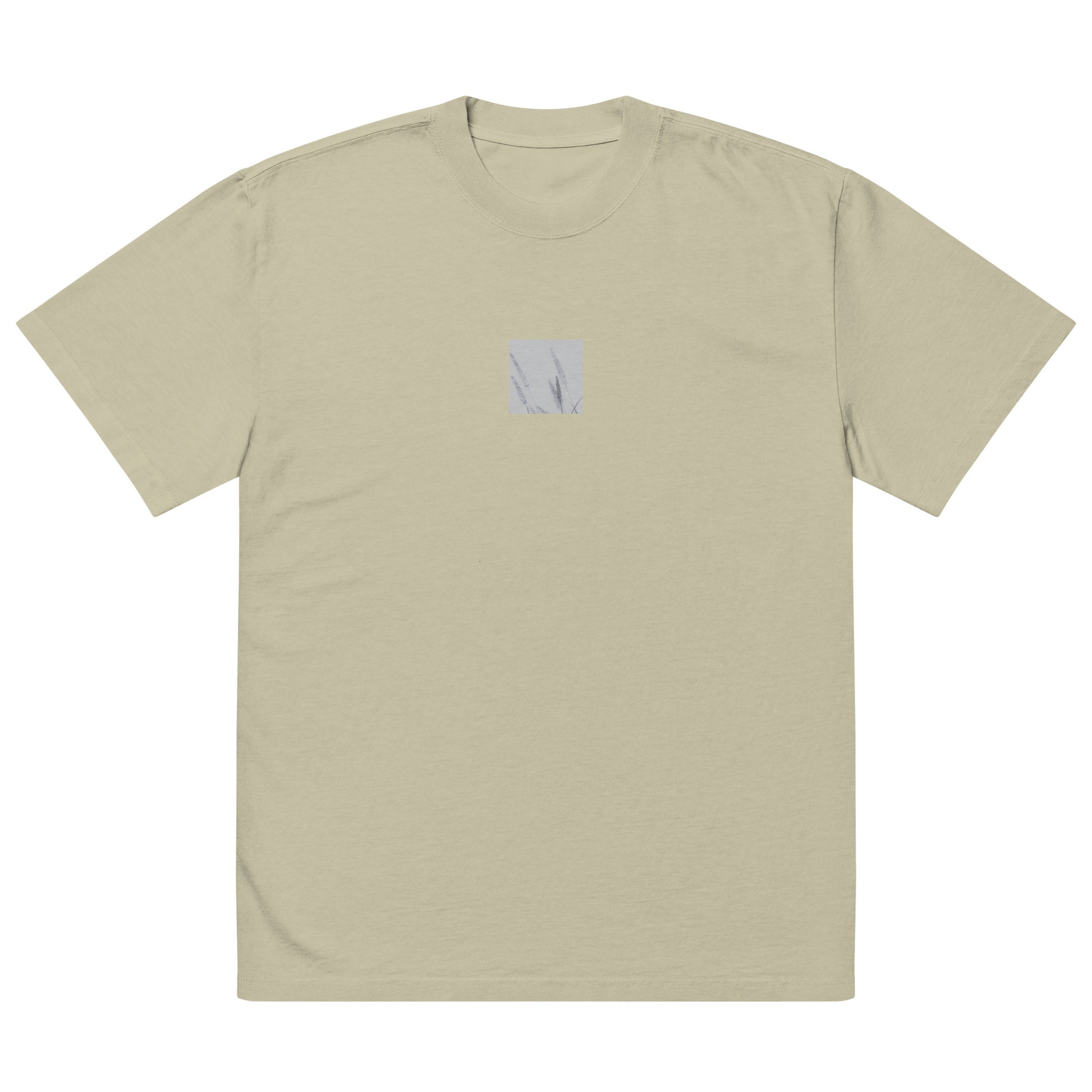 Minimalist mode style unisex oversized faded eucalyptus T-shirt with a 'Foxtail Grass' botanical art print / モードストリート系ユニセックス・オーバーサイズTシャツ（フェードユーカリ）、フロントに「フォックステールグラス」のボタニカルアートプリント
