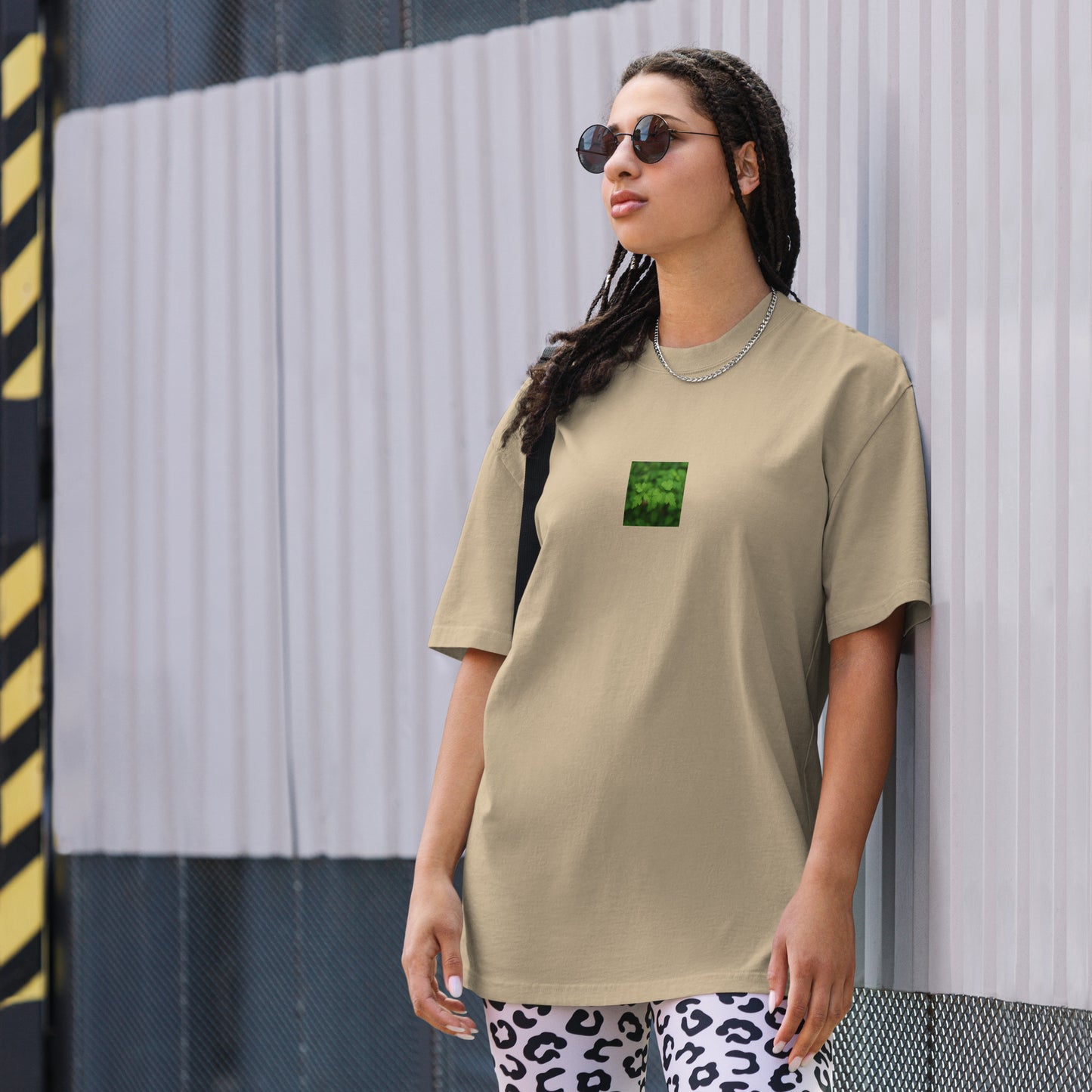 Faded khaki oversized faded tee botanical B&W art – seiartinc
