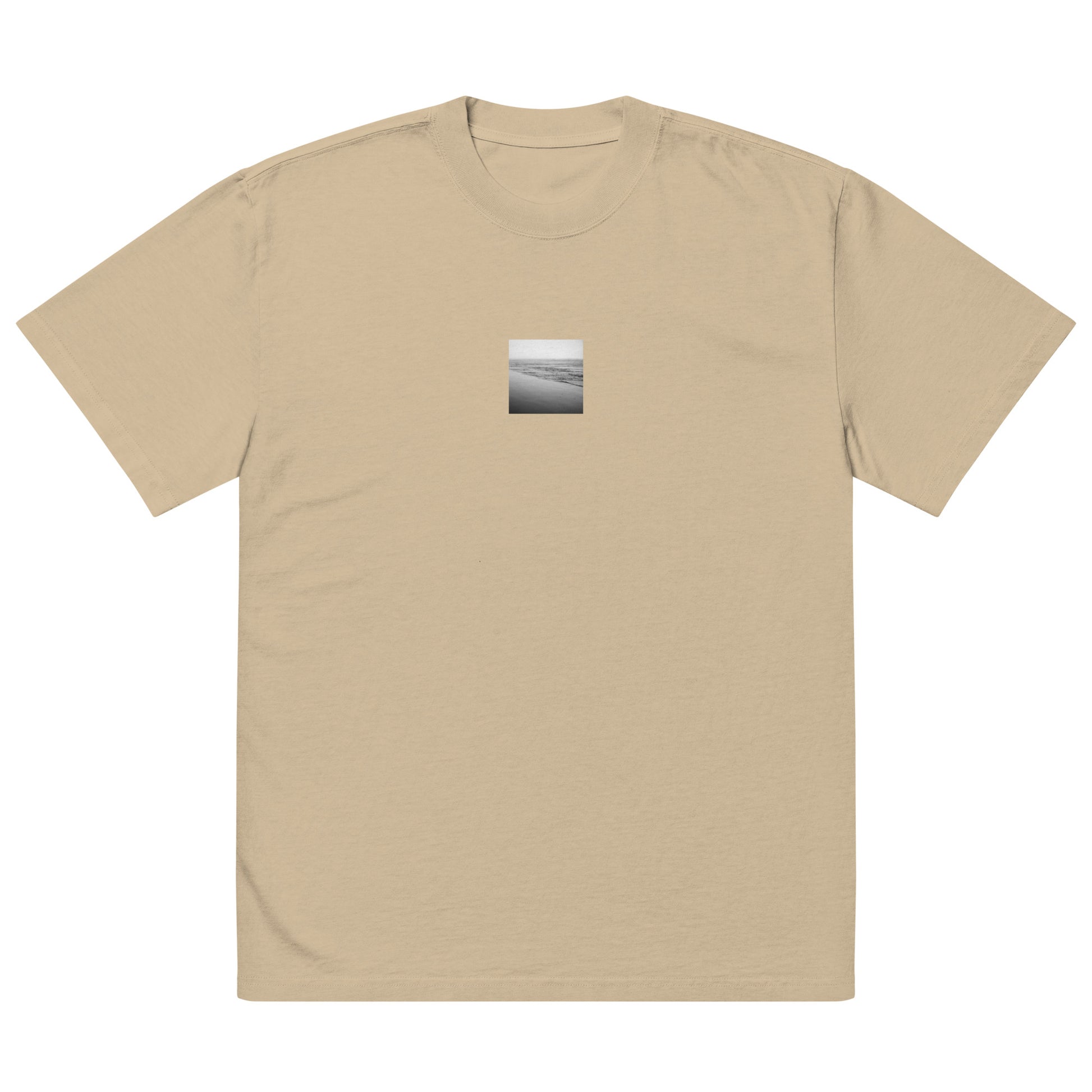 Minimalist streetwear style unisex oversized faded t-shirt in faded khaki with 'Ocean Beach (B&W)' photo art print. / フロントに「オーシャン・ビーチ（モノクロ）」のフォトアートプリントを配した、モードストリート系オーバーサイズTシャツ（フェイデッド・カーキ）。