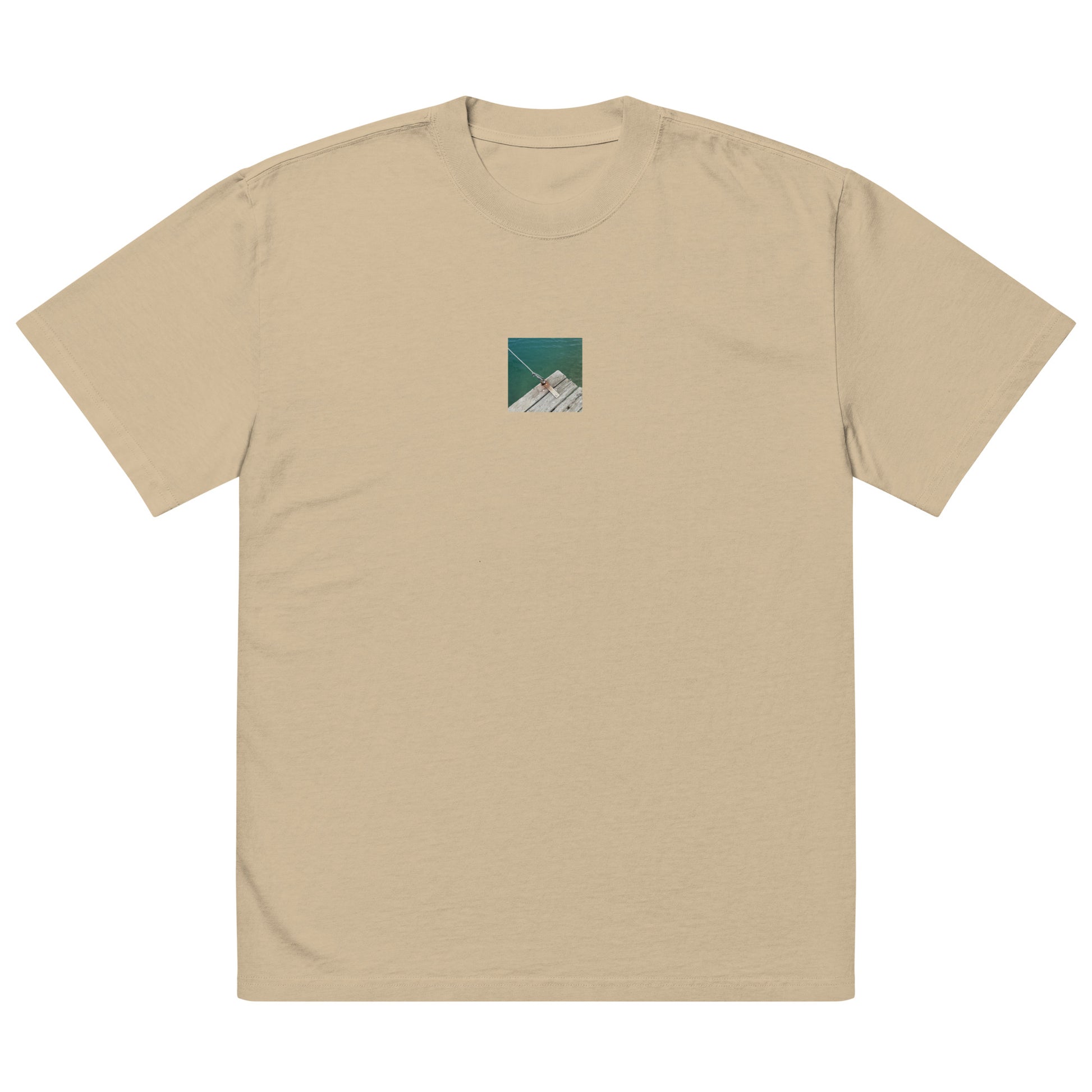 Minimalist streetwear style oversized faded T-shirt in khaki featuring the 'Sea, Pier and Rope' photo art on the front. / モードストリート系オーバーサイズ・フェードTシャツ（カーキ）フロントに「海、桟橋、ロープ」のフォトアートを配したデザイン。