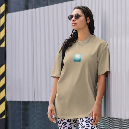 Minimalist streetwear style oversized faded T-shirt in khaki featuring the 'Ocean Horizon' photo art on the front. / モードストリート系オーバーサイズ・フェードTシャツ（カーキ）フロントに「海の水平線」のフォトアートを配したデザイン。