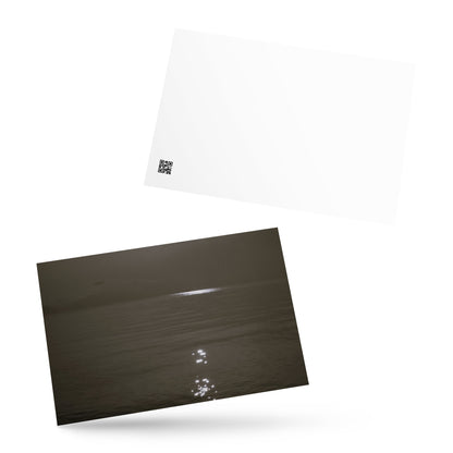 Minimalist streetwear style postcard featuring the 'Sea and Sunshine (B&W)' photo art. / モードストリート系ポストカード：「海と太陽（モノクロ）」のフォトアートを配したデザイン。