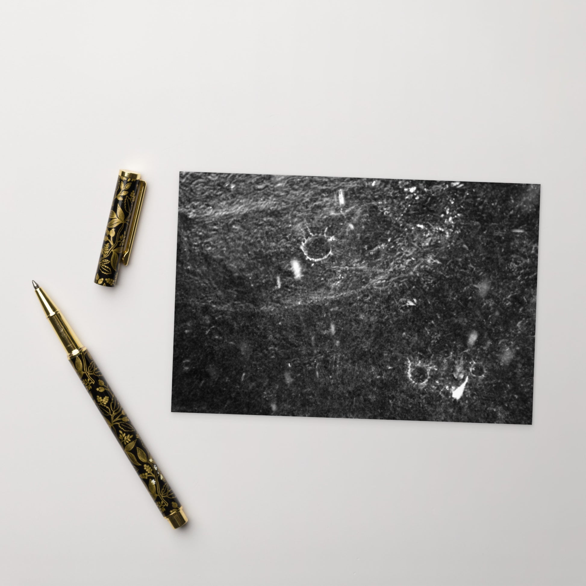 Minimalist streetwear style postcard featuring the 'Rain (B&W)' photo art. / モードストリート系ポストカード：「雨（モノクロ）」のフォトアートを配したデザイン。