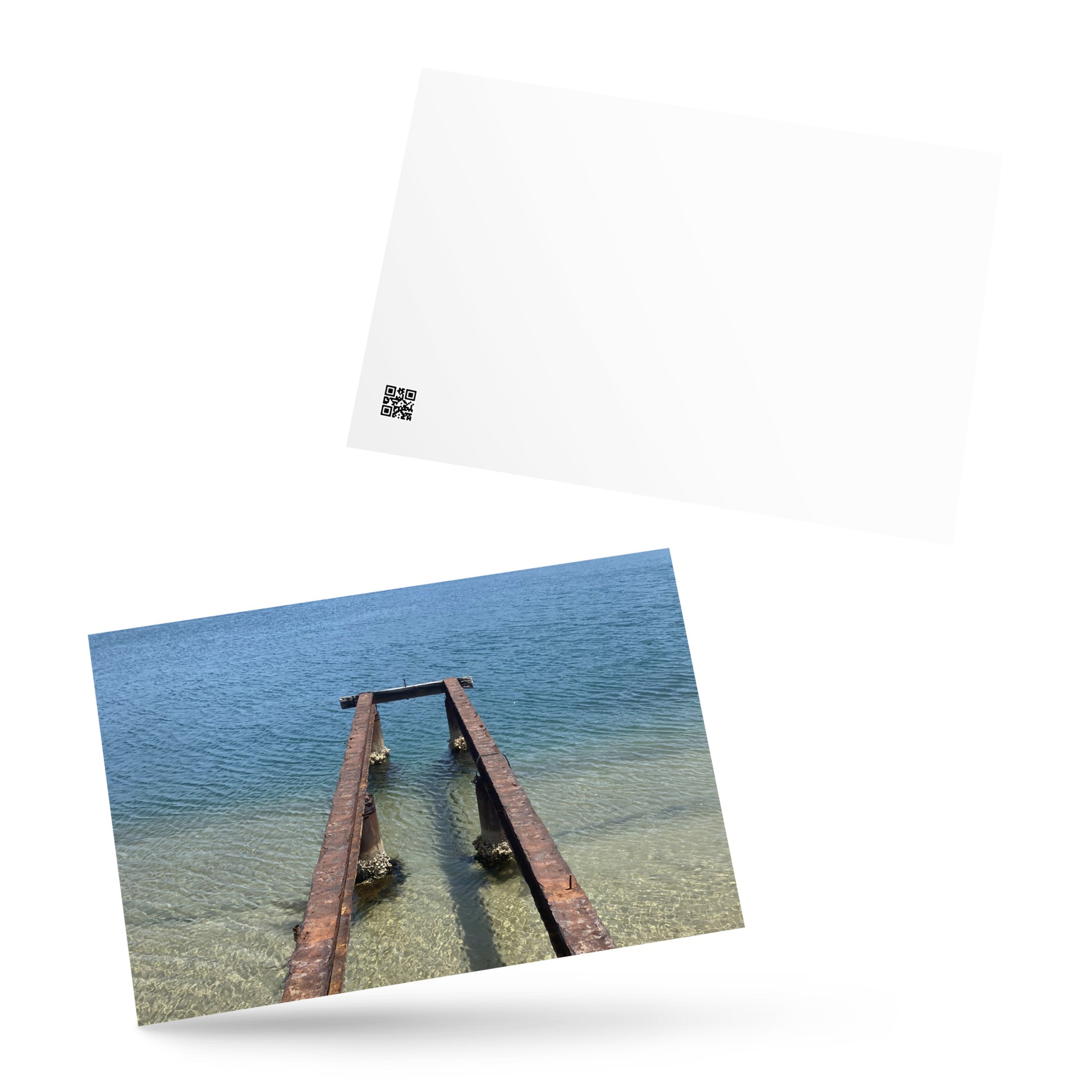 Minimalist art postcard featuring the 'Sea and Pier' photo art. / ポストカード：「海と桟橋」のフォトアートを配したミニマリストデザイン。
