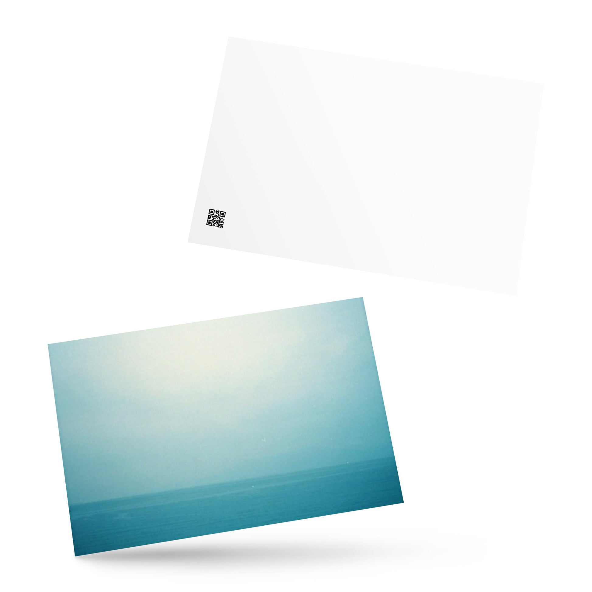 Minimalist art postcard featuring the 'Ocean Horizon' photo art. / ポストカード：「海の水平線」のフォトアートを配したミニマリストデザイン。