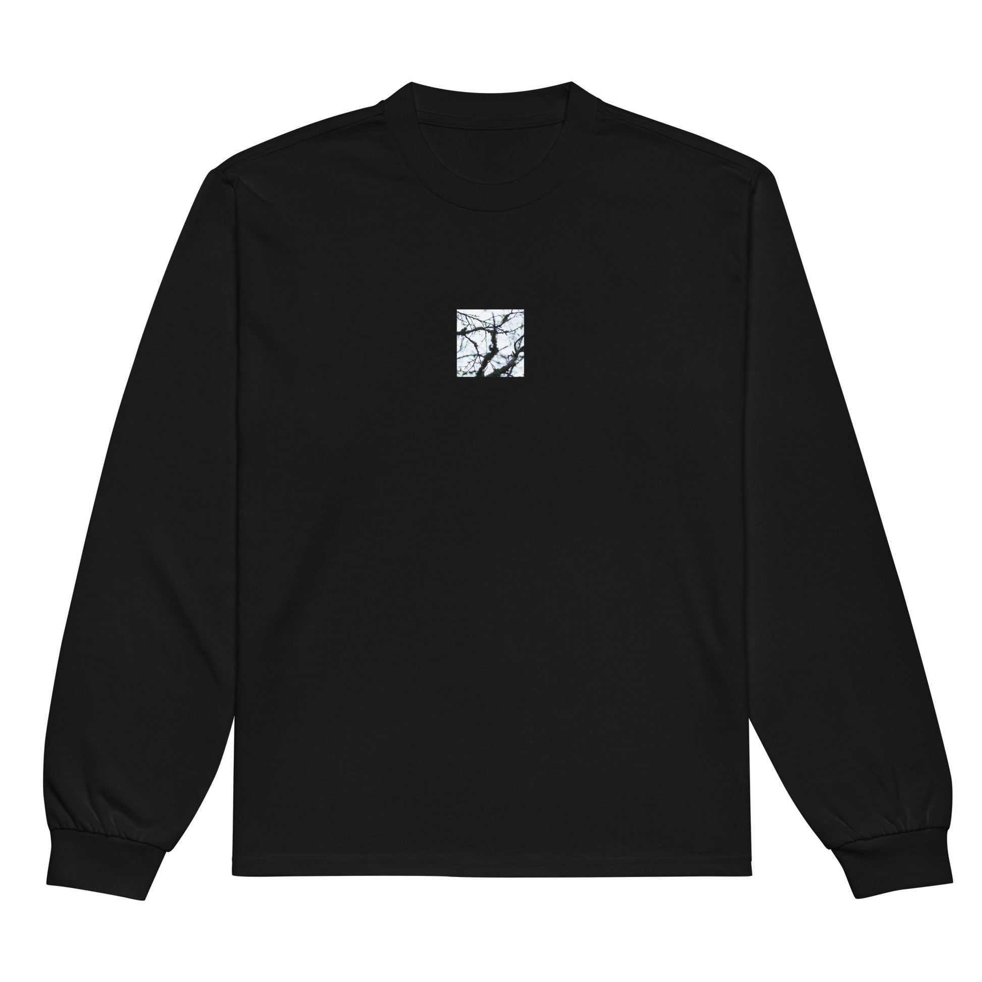 Minimalist mode style unisex premium heavyweight black long sleeve shirt with a 'Bare Tree' art print / モードストリート系ユニセックス・プレミアム・ヘビーウェイト長袖Tシャツ（ブラック）、フロントに「Bare Tree（枯れ木）」のアートプリント（長袖Tシャツ）
