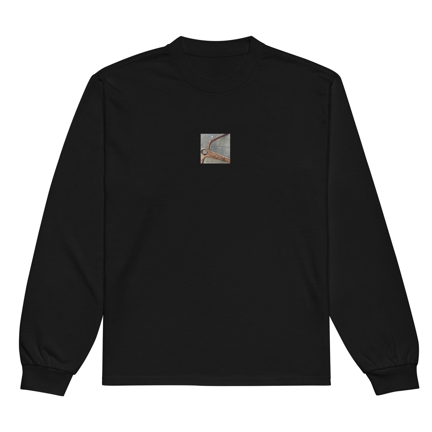 Minimalist streetwear style premium heavyweight long sleeve shirt in black featuring the 'Anchor' photo art on the front. / モードストリート系プレミアム・ヘビーウェイト長袖Tシャツ（ブラック）フロントに「アンカー（錨）」のフォトアートを配したデザイン。
