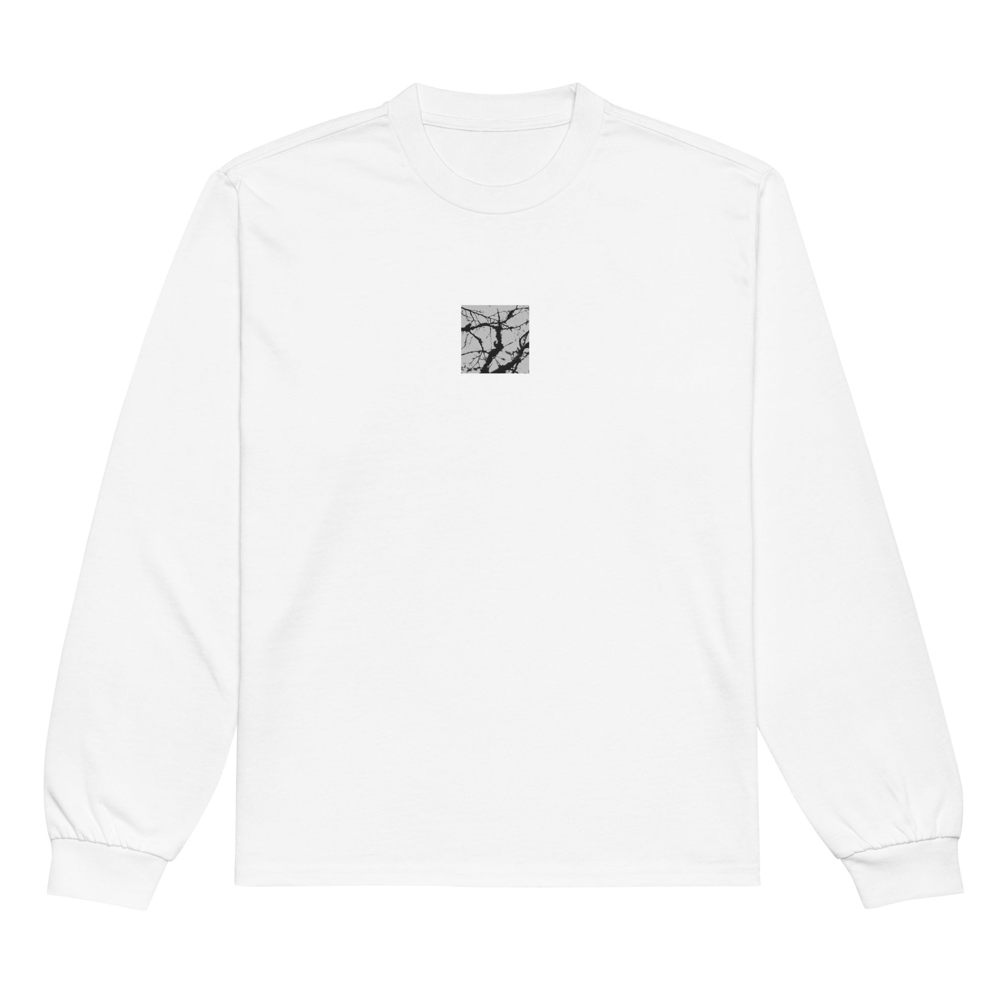 Minimalist mode style unisex premium heavyweight white long sleeve shirt with a 'Bare Tree' black and white photo print / モードストリート系ユニセックス・プレミアム・ヘビーウェイト長袖Tシャツ（ホワイト）、フロントに「Bare Tree（枯れ木）」のモノクロ写真プリント（長袖Tシャツ）