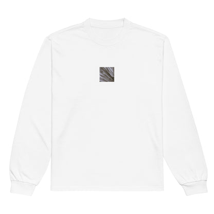 Minimalist mode style unisex premium heavyweight white long sleeve shirt with a 'Yucca Plant' black and white photo print / モードストリート系ユニセックス・プレミアム・ヘビーウェイト長袖Tシャツ（ホワイト）、フロントに「Yucca Plant（ユッカの植物）」のモノクロ写真プリント（長袖Tシャツ）