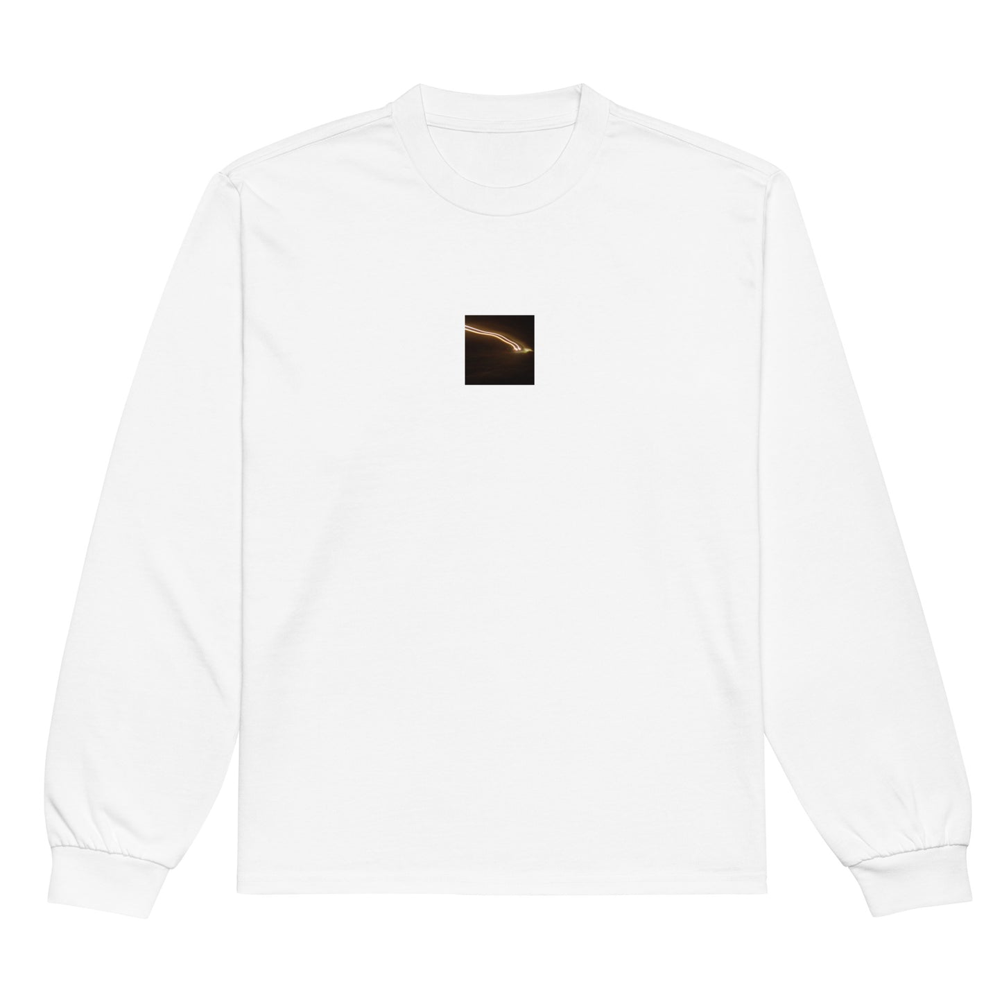 Minimalist streetwear style unisex premium T-shirt in white, featuring a 'Night Car Lights' photograph print on the chest. / Night Car Lights プレミアムTシャツ（ホワイト）：清潔感のある白地に、都会の光の軌跡を捉えたデザインが際立つモードストリート系Tシャツ。