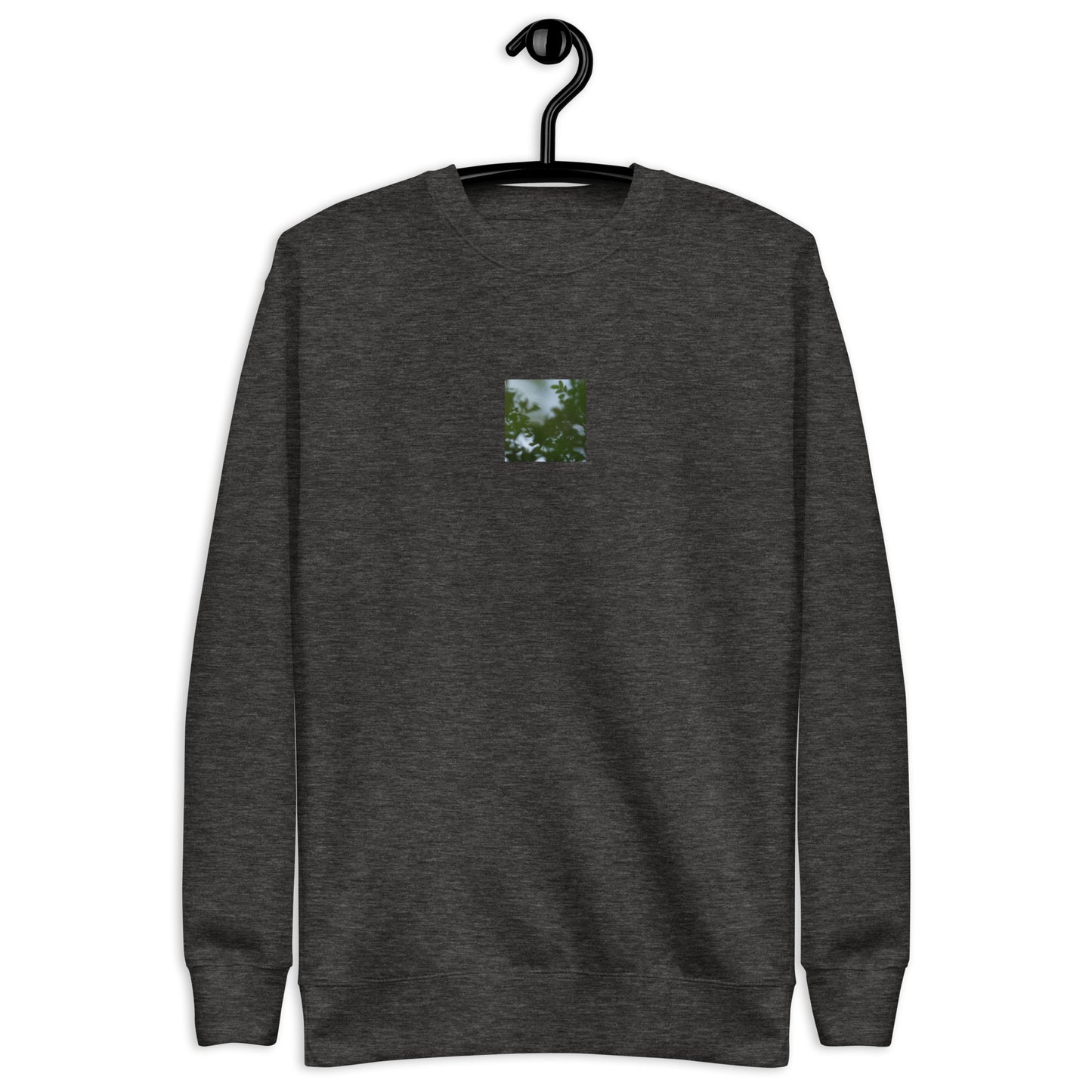 Minimalist streetwear style unisex premium sweatshirt in charcoal heather, featuring a 'Tree Branches' botanical print on the chest. / Tree Branches プレミアム・スウェット（チャコールヘザー）：落ち着いた杢グレーにボタニカルな枝が映える、モダンでミニマルなモードストリート系スウェット。