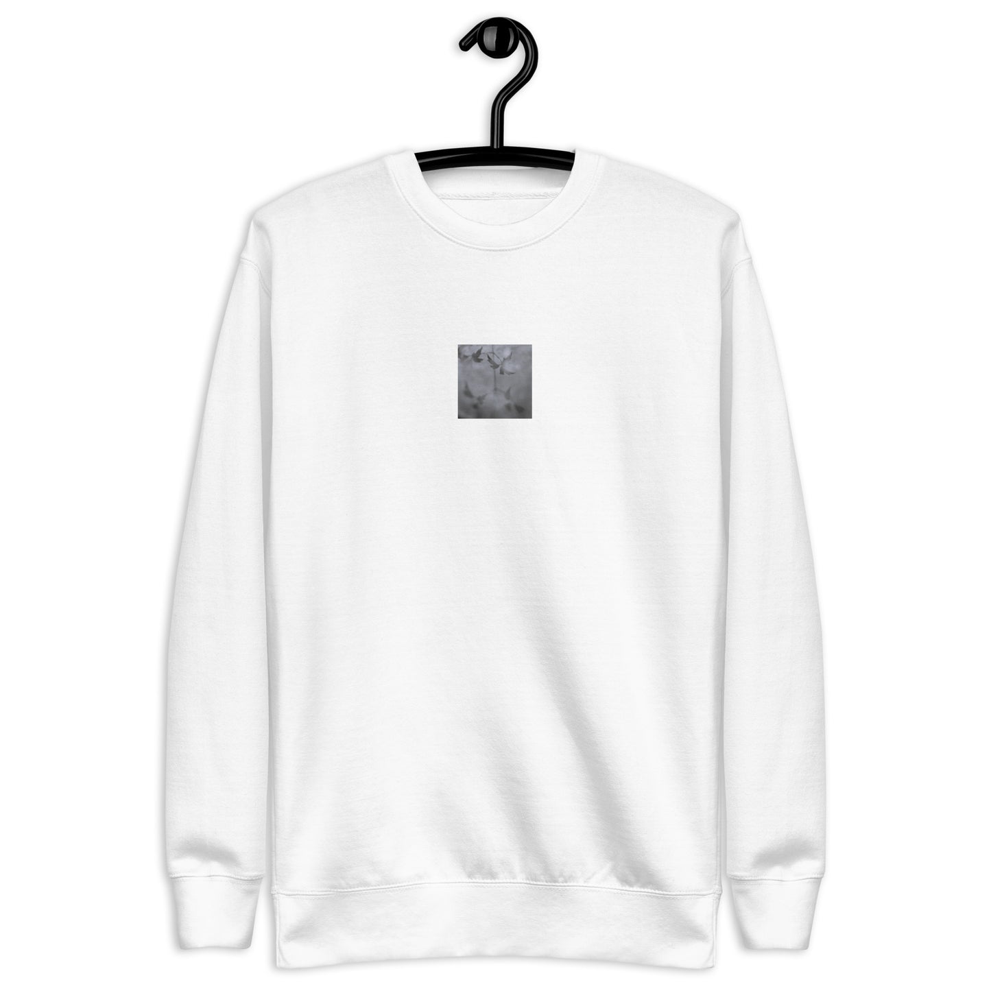 Minimalist mode style unisex premium white sweatshirt with a 'Water Surface & Leaves' black and white photo print / モードストリート系ユニセックス・プレミアムスウェット（ホワイト）、フロントに「水面と葉」のモノクロ写真プリント（スウェット）
