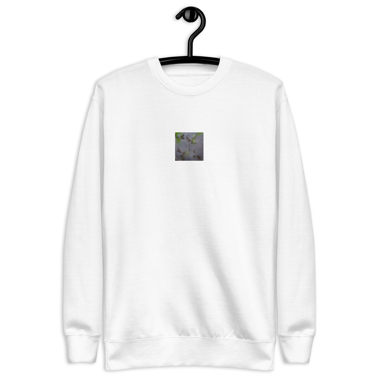 Minimalist mode style unisex white premium sweatshirt with a 'Water Surface & Leaves' art print / モードストリート系ユニセックス・ホワイト・プレミアムスウェット、フロントに「水面と葉」のアートプリント（スウェット）